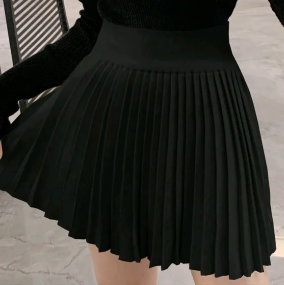 Women's Solid Color Short Pleated Sweater Skirt, Autumn/Winter - Picture 2 of 4